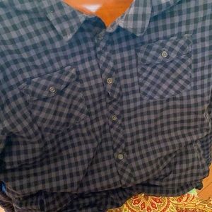 Voyager xxl men’s button up shirt